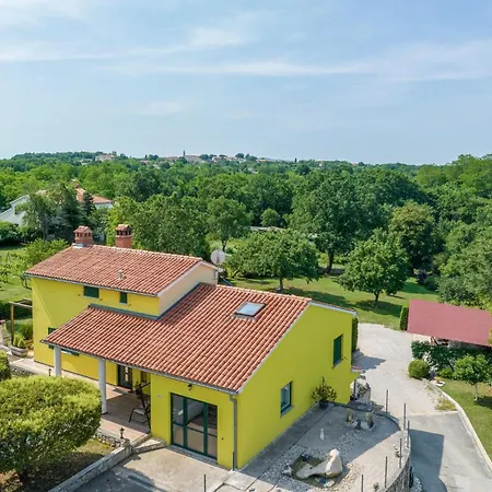 2 Bedroom Awesome In Labin Holiday home *