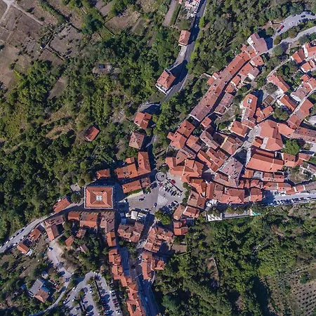 2 Bedroom Awesome In Labin Holiday home *