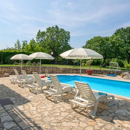 2 Bedroom Awesome In Labin Holiday home *