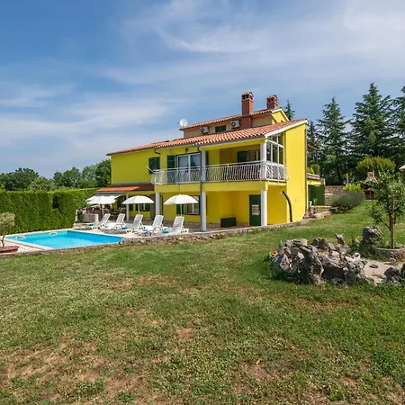 Holiday home 2 Bedroom Awesome In Labin *